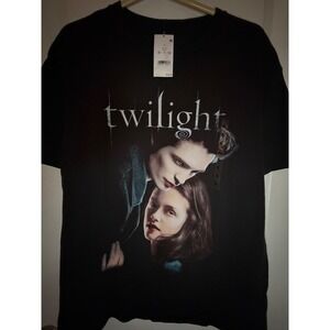 Twilight Saga Edward Bella Graphic T-Shirt Mens Large Black Lionsgate 2023 NWT